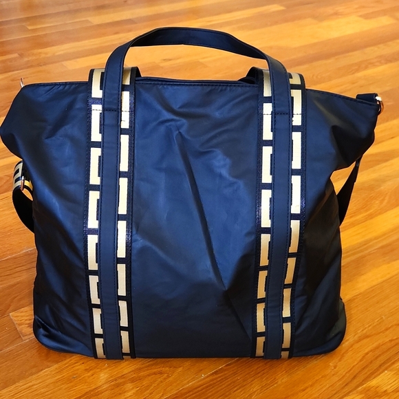 Versace Parfumes XL Grecca Tote - Picture 6 of 17